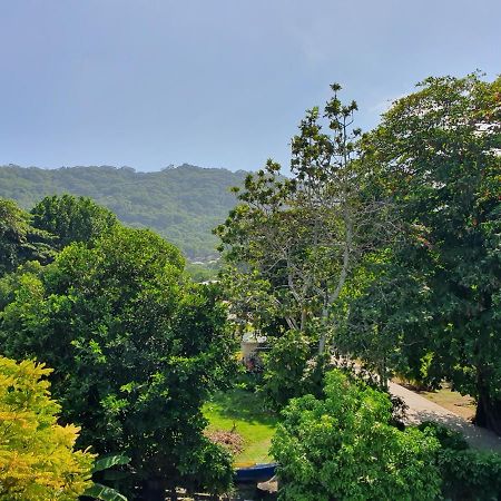 Bord Mer City Apartments La Digue Luaran gambar